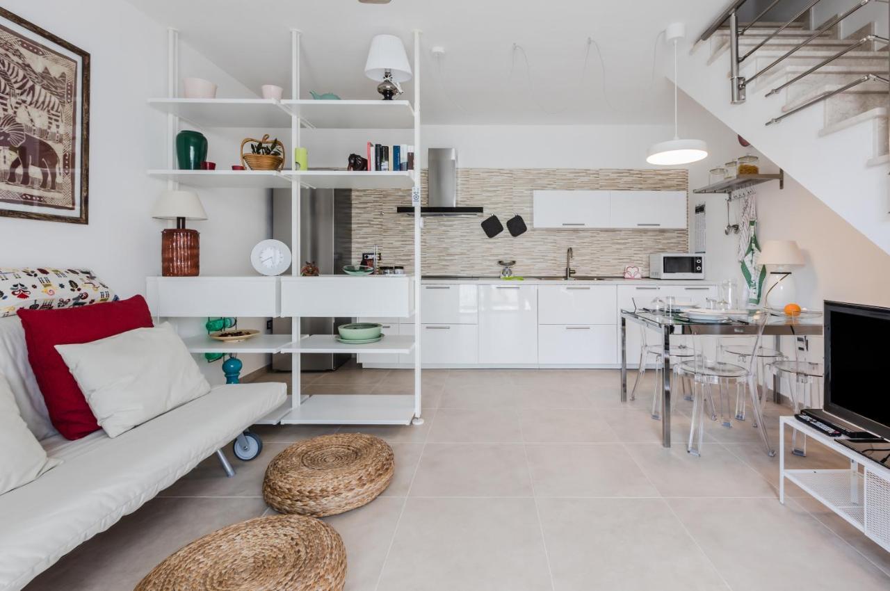 Pula Comfy Apartment W/ Private Parking Екстериор снимка