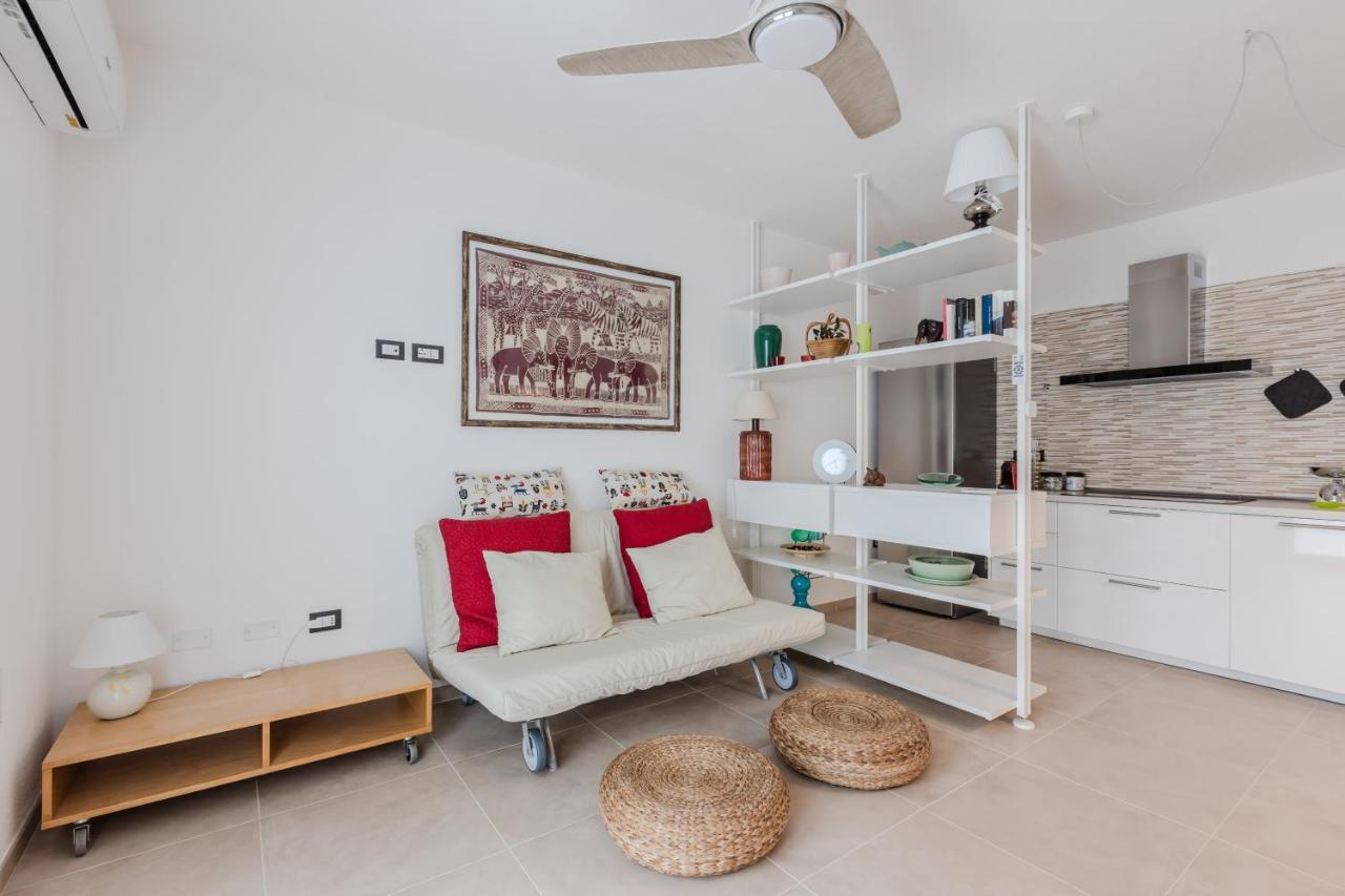 Pula Comfy Apartment W/ Private Parking Екстериор снимка