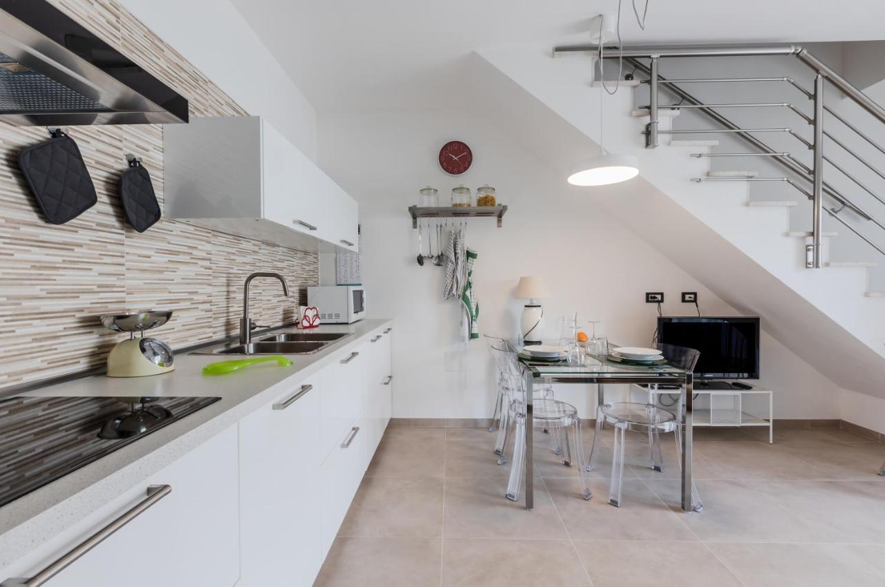 Pula Comfy Apartment W/ Private Parking Екстериор снимка