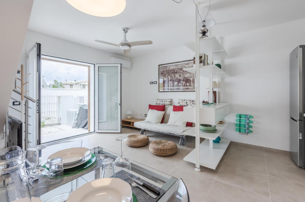 Pula Comfy Apartment W/ Private Parking Екстериор снимка